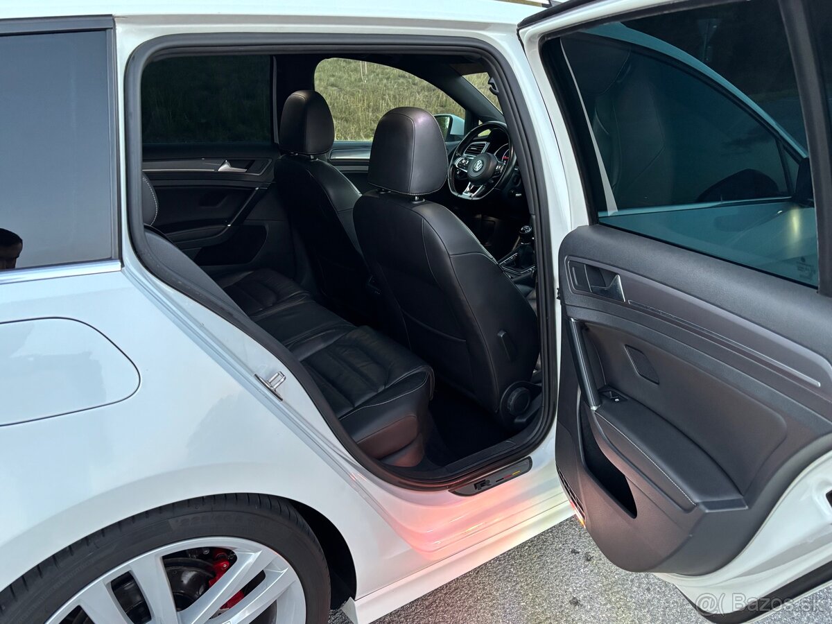 Volkswagen Golf Variant 2.0TDI Rline - 13