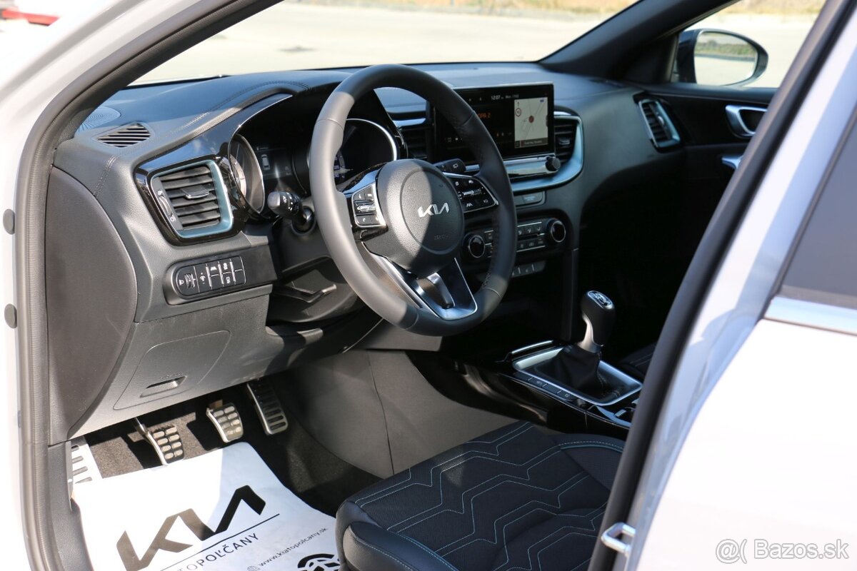 Kia Ceed SW 1.5 T-GDi Sport NEW - 13