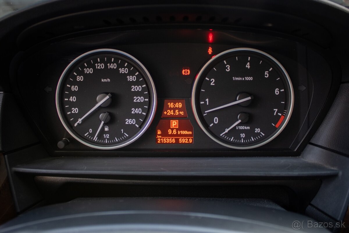 BMW Rad 5 530 i A/T - 13