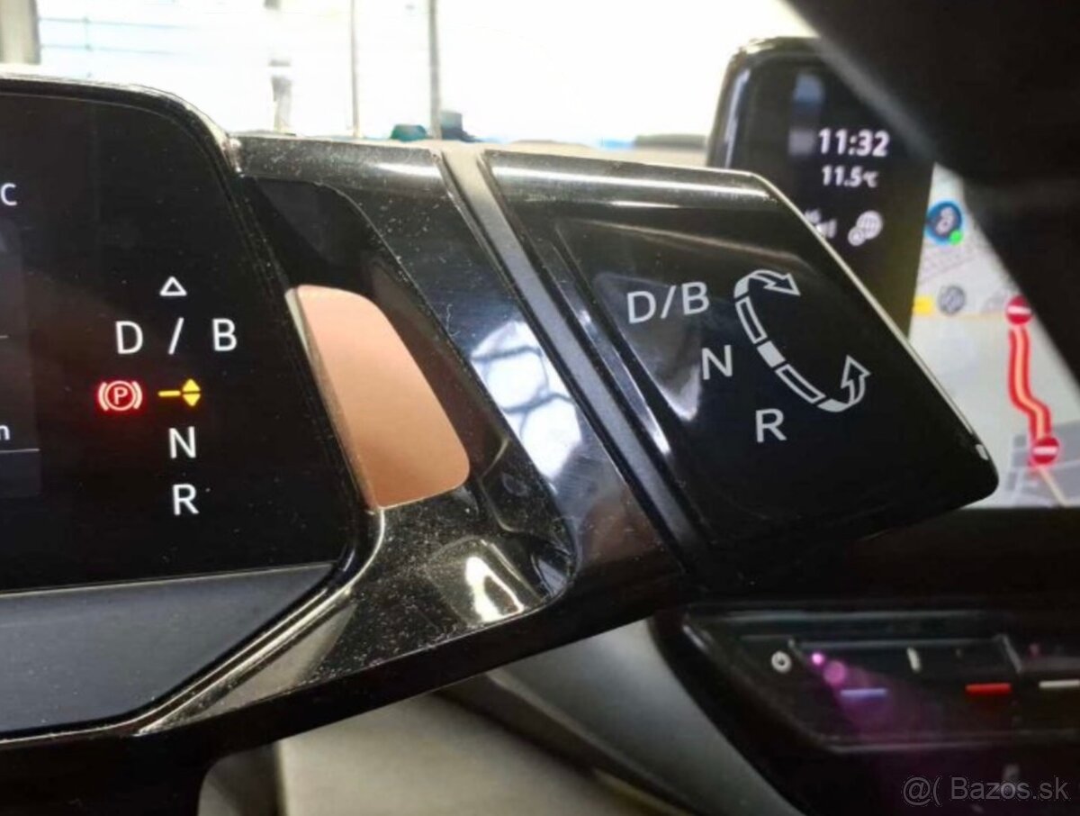 VW ID.4 PRO Perfomance 150kW 77kWh 2021 MATRIX/ŤAŽNÉ/360° - 13