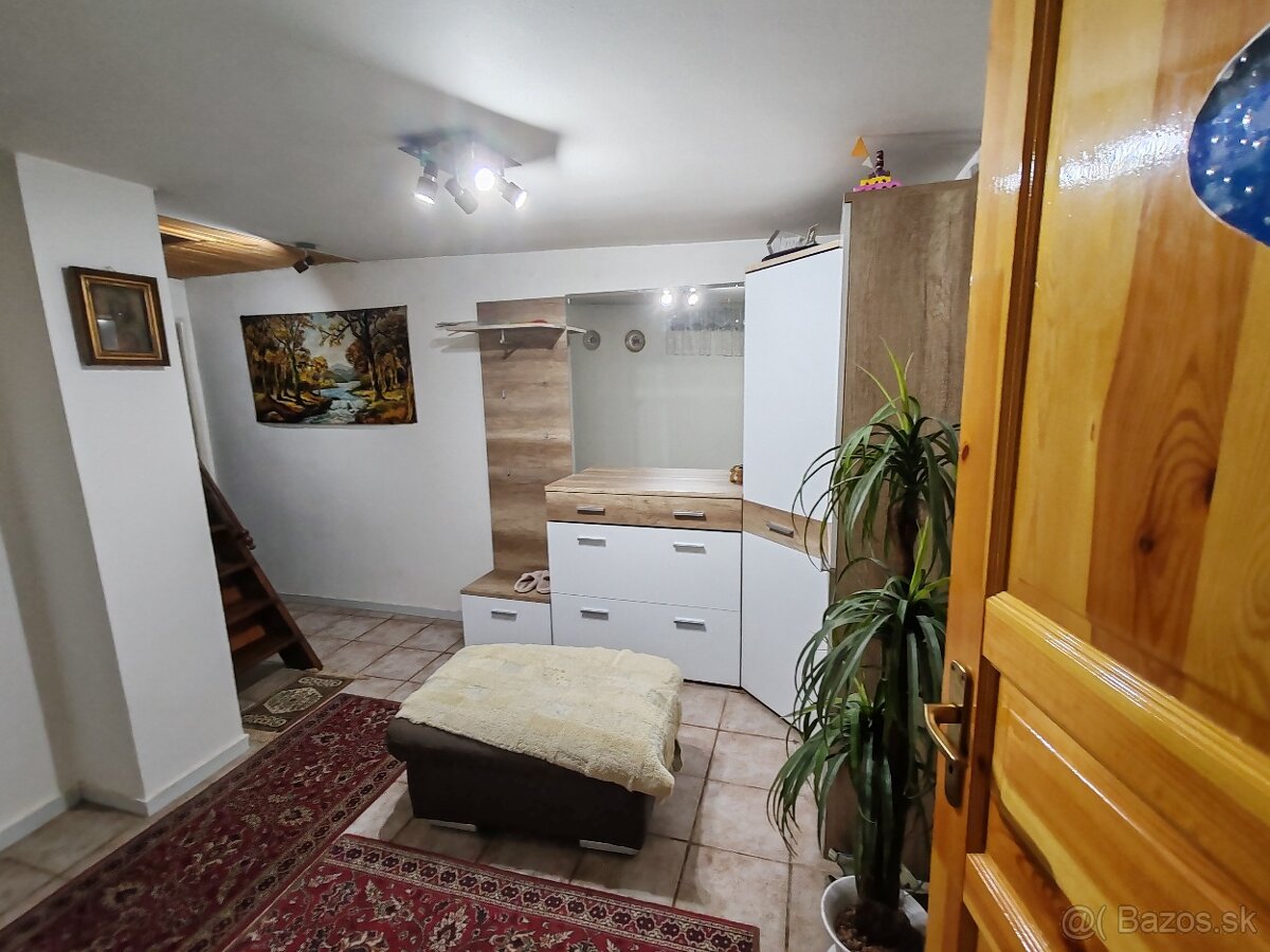 Chata pod hradom Červený kameň, PREDAJ alebo VÝMENA - 13