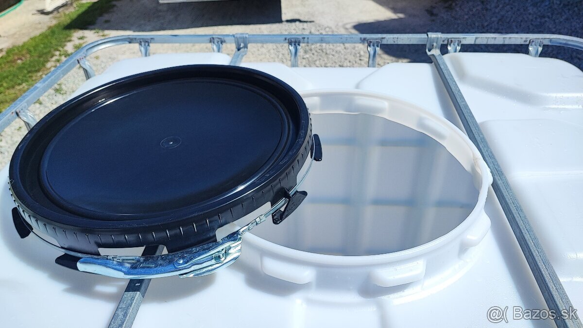 Certifikované potravinárske 1000l IBC kontajnery - 13