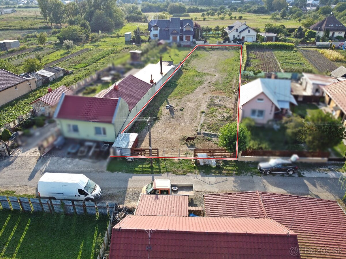 Stavebný pozemok 1545m2, predaj, mestská časť Milhostov, okr - 13