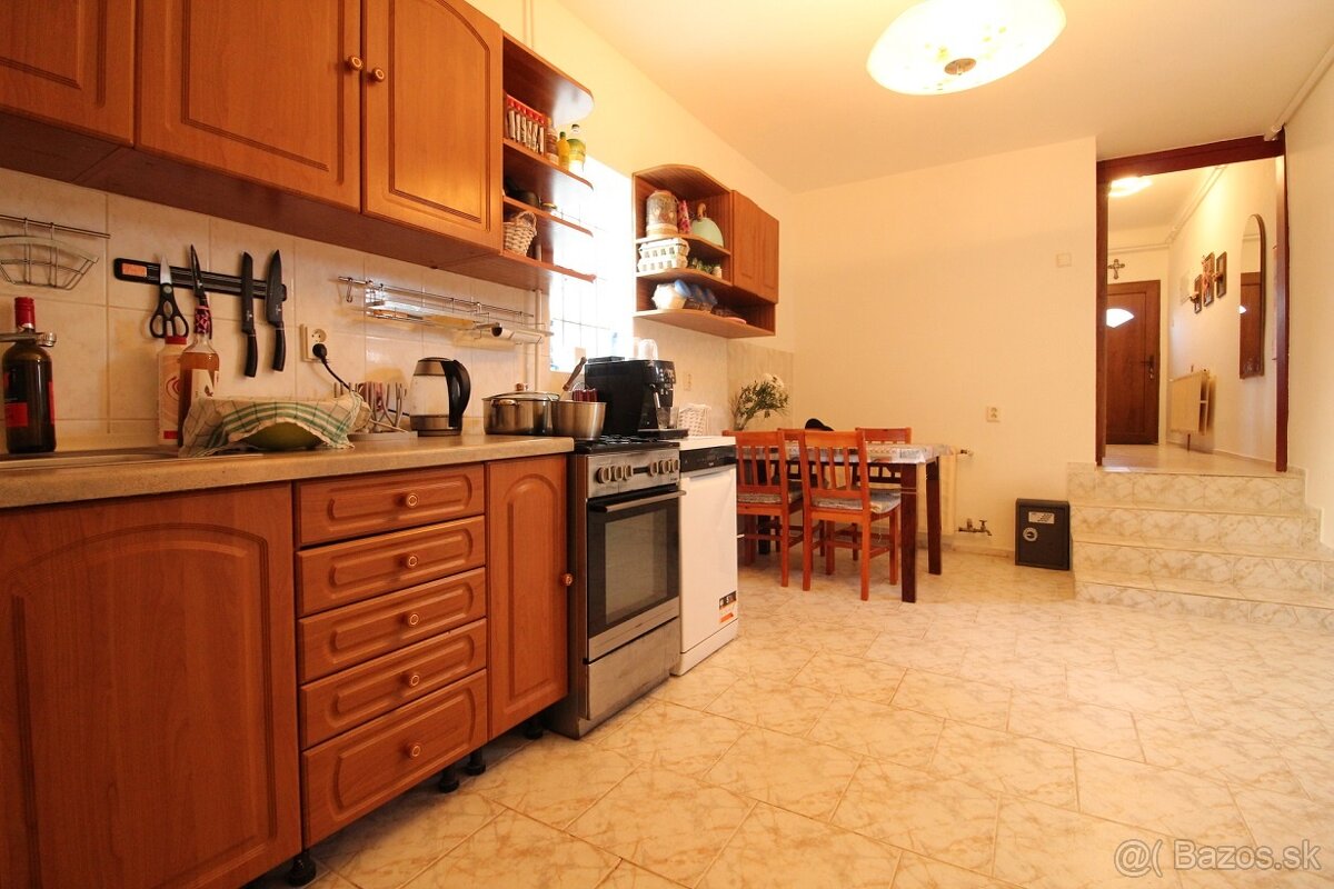 Rodinný dom na predaj, 721 m2, Nováky - 13