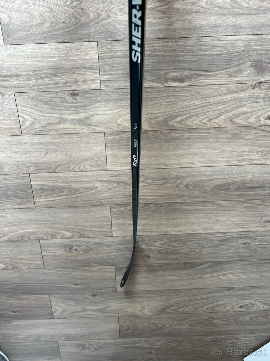 Hokejová výstroj - 13