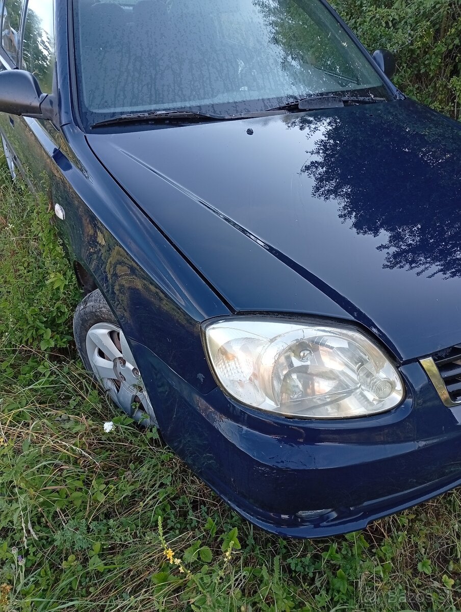 Hyundai Accent - 13