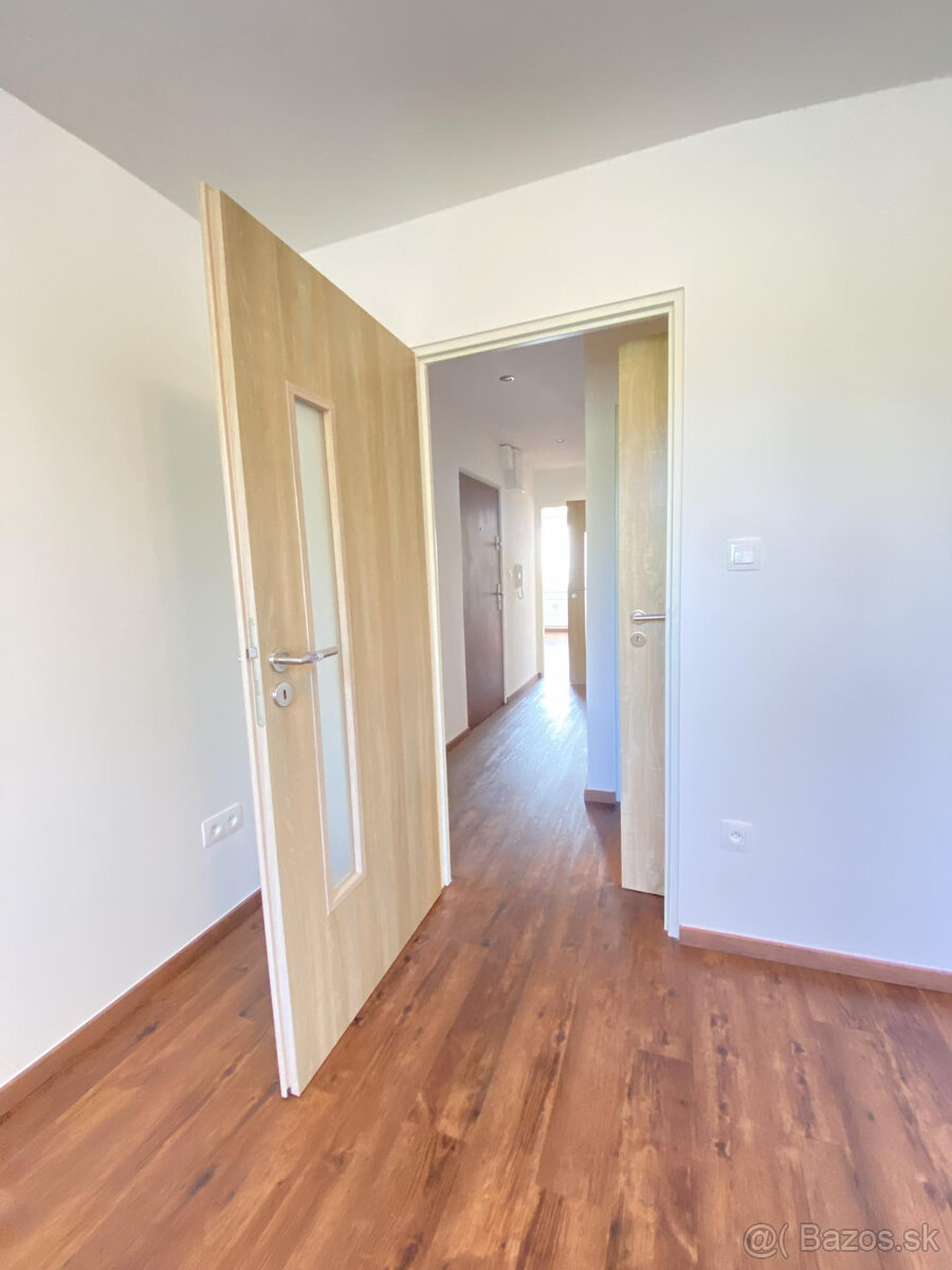 Na prenájom 3 izbový byt po rekonštrukcii s balkónom na uli - 13