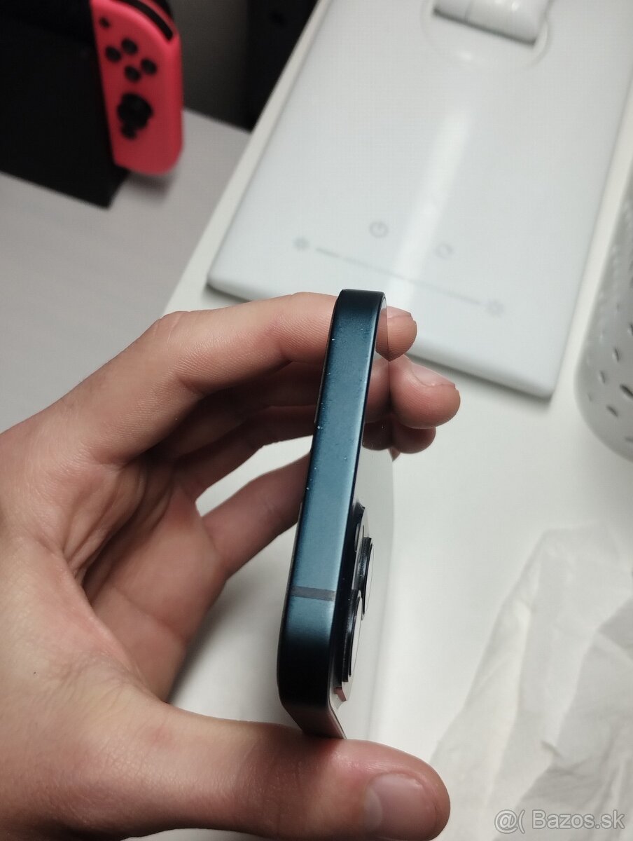 Apple iPhone 13 128GB Midnight - 13