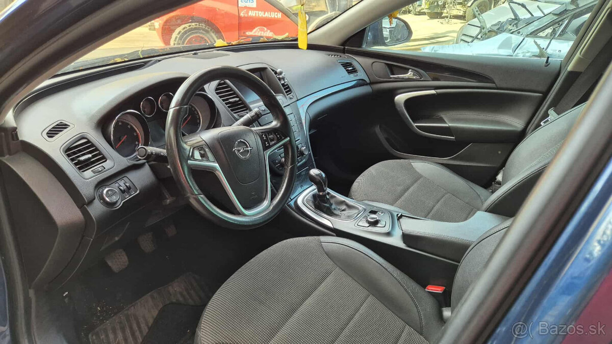 Opel Insignia 2,0CDTi 96kw - 13