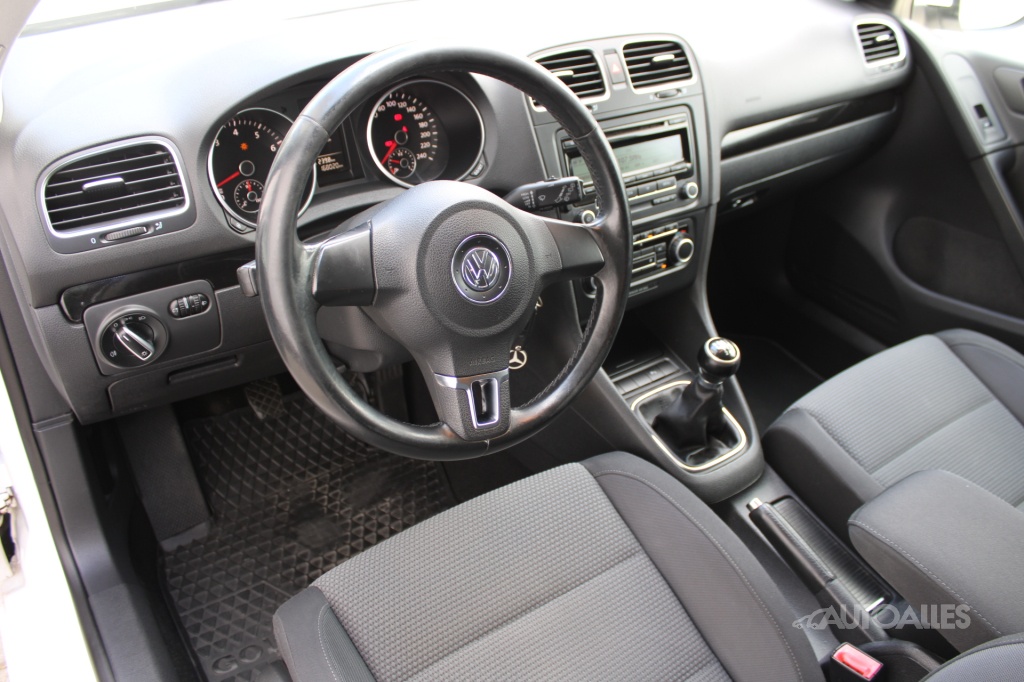 Volkswagen Golf 1,4 TSi 90 kW - 13