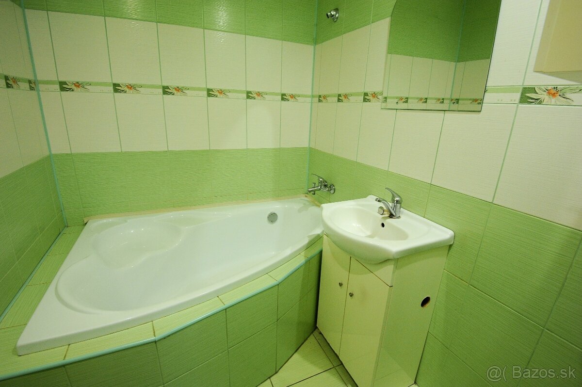 Jesenná akcia - 2000€ - 3 izbový byt s balkónom NA PREDAJ - 13