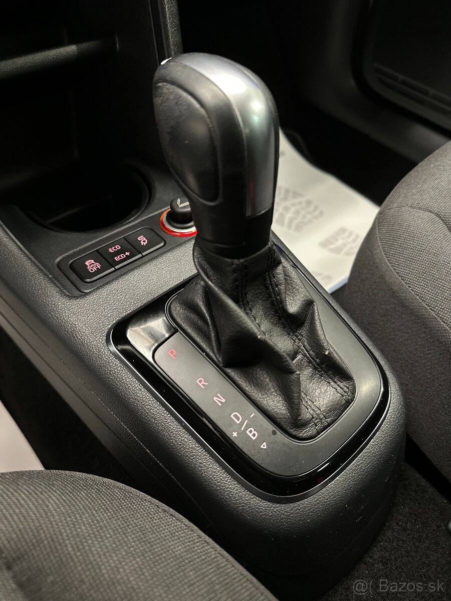 Volkswagen e-UP - 13