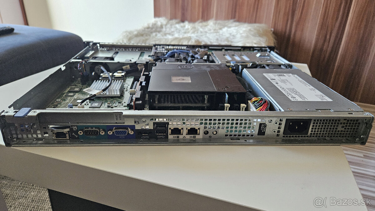 Server DELL PowerEdge R220 s i3 4. generácie - 13
