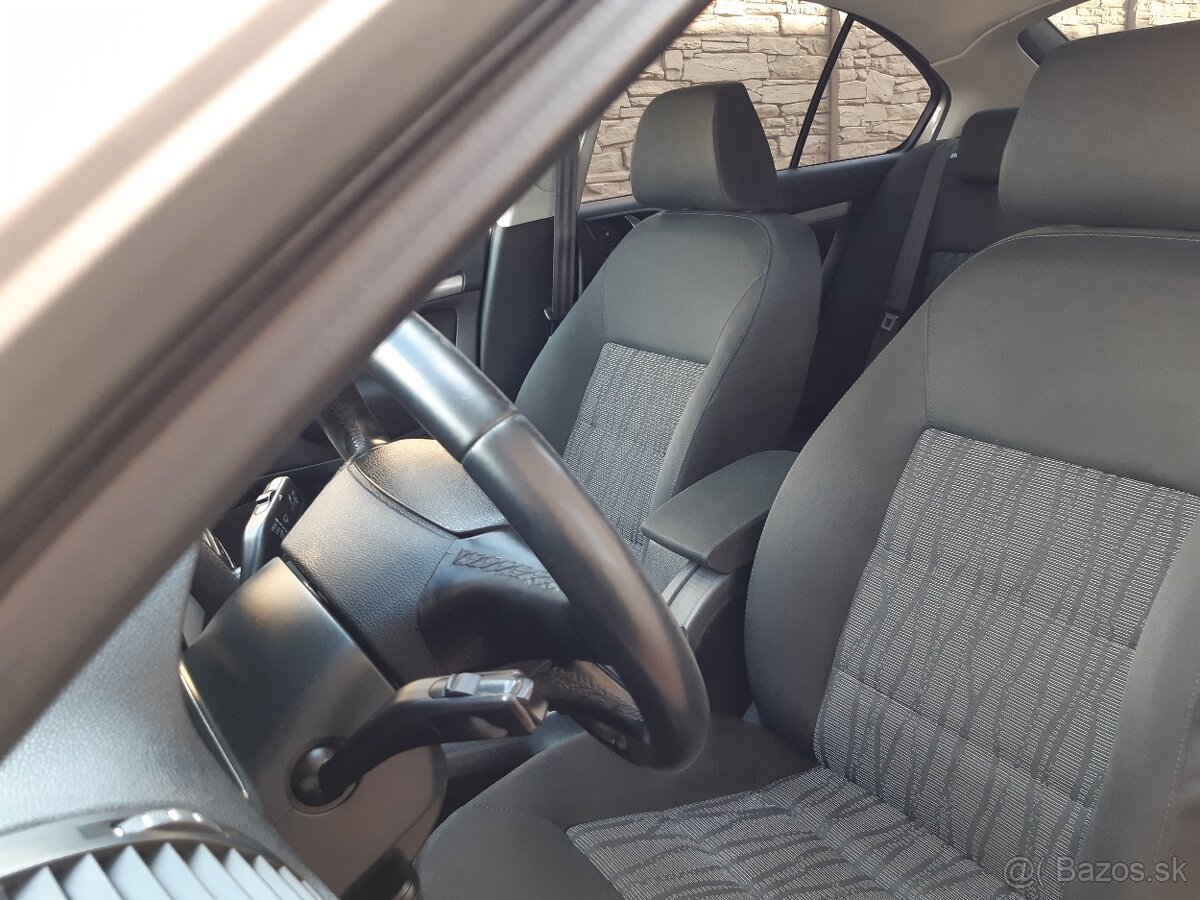 Škoda Octavia 1,6 MPI - 13