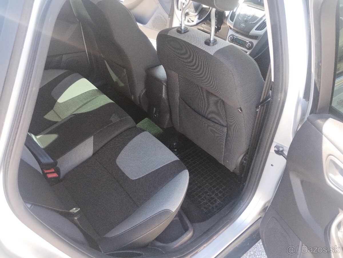 Ford Focus Kombi 1.0 SCTi 125k Trend - 13