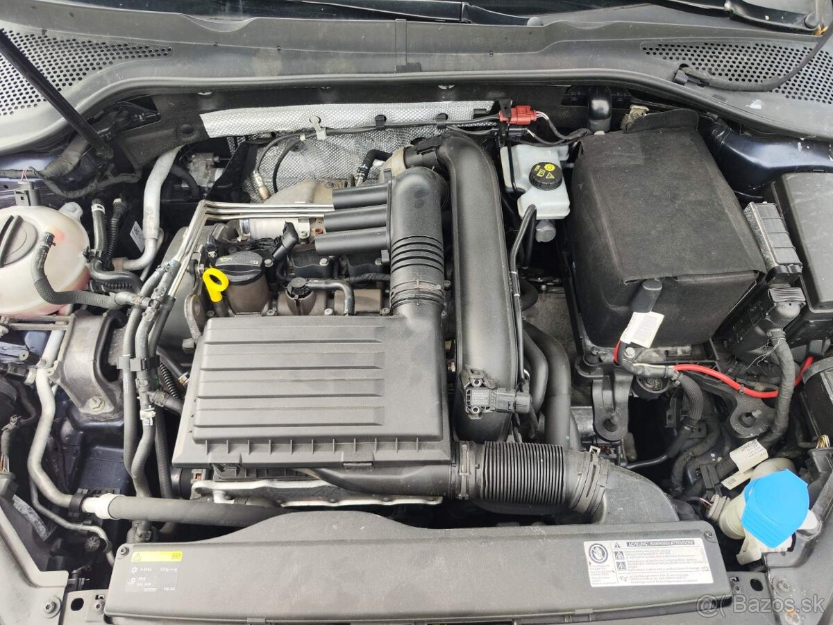 VW Golf 7 1.4 TSi 90kw ročník 2013 - 13