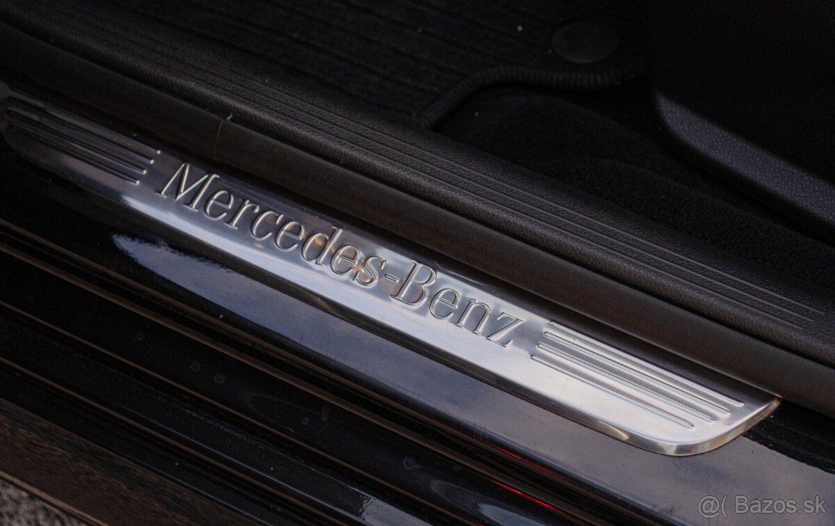 Mercedes Benz E350d 4x4 AMG - 13