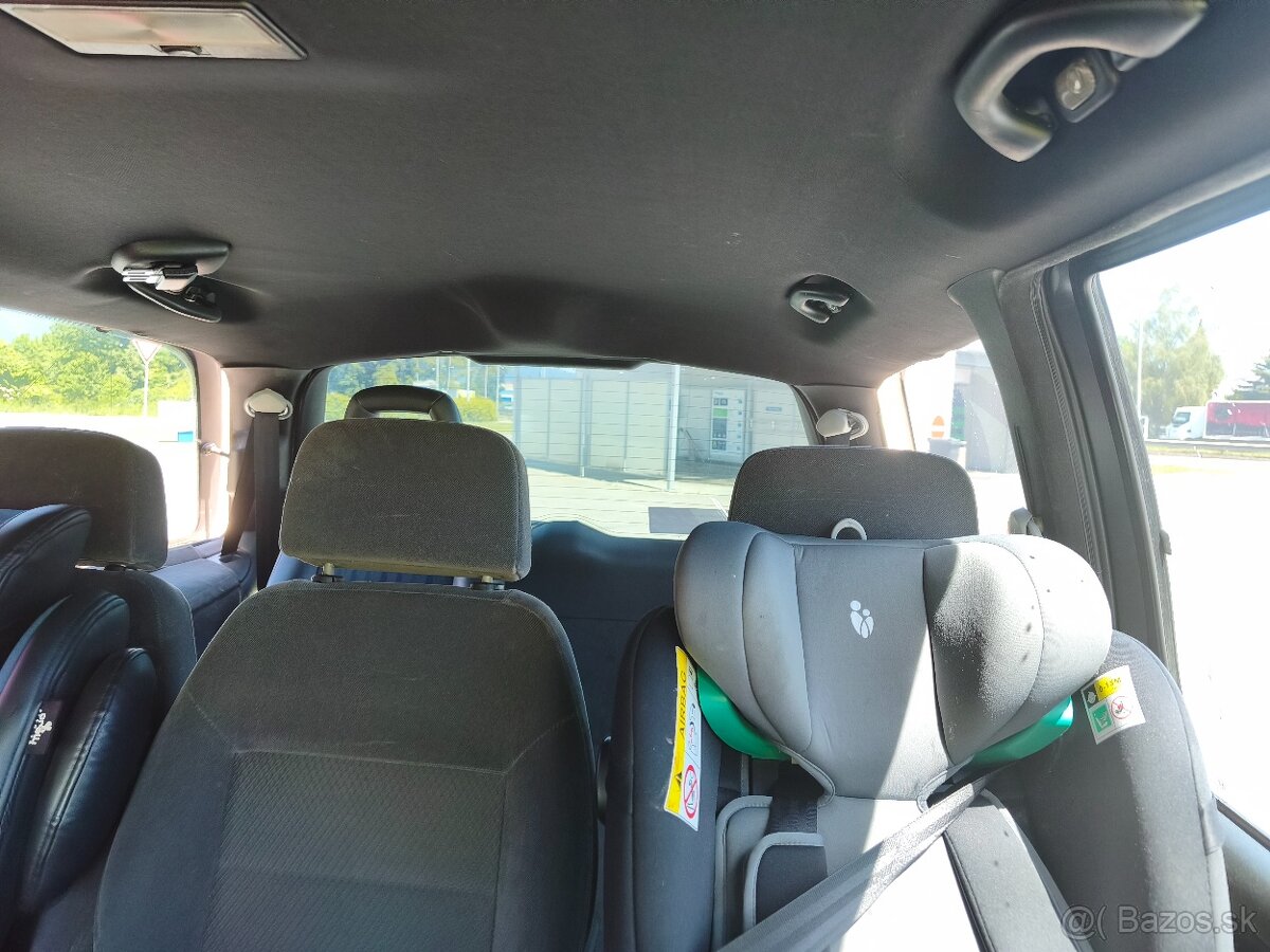 7.miestnw Ford Galaxy - 13