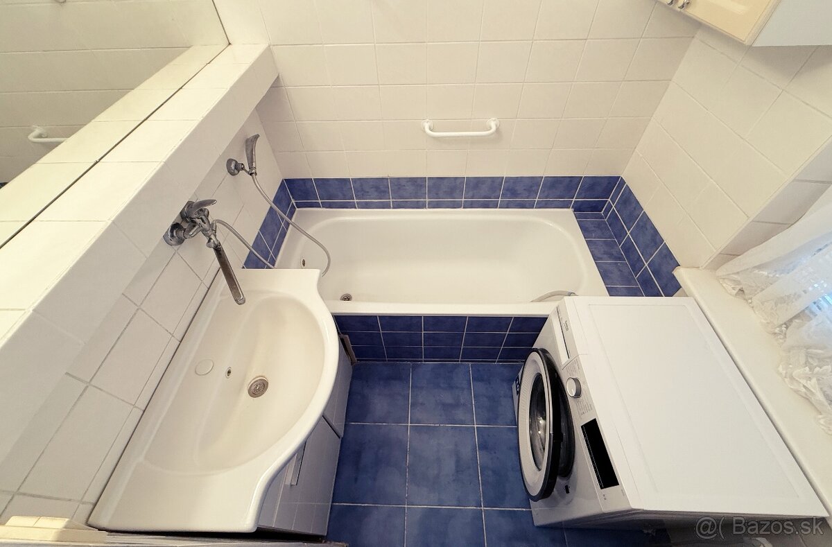 Na predaj útulný zariadený 3 izbový byt Soblahovská -Trenčín - 13