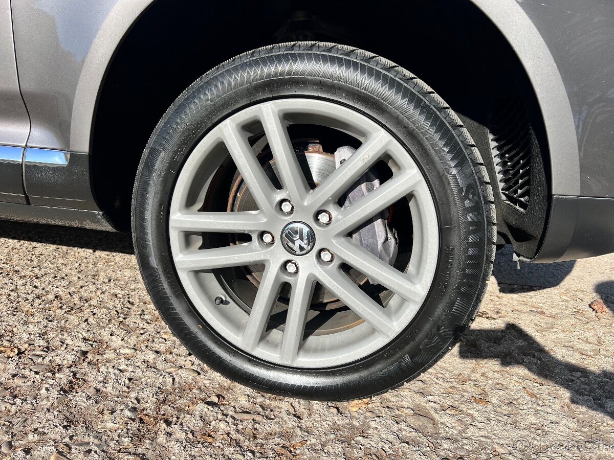 Volkswagen Touareg 3.0TDI V6 - 13