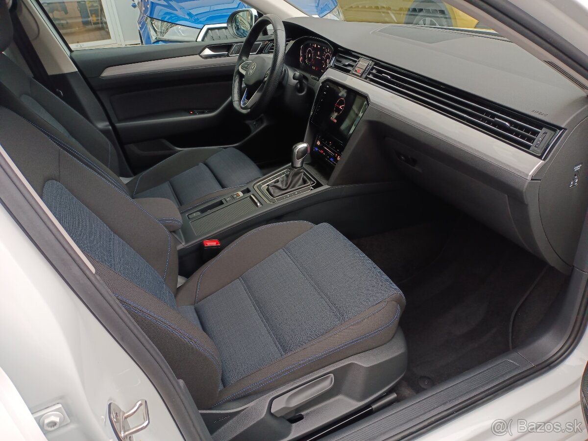 VW Passat B8 GTE Variant 1.4TSI 160kW DSG - záruka Autodraft - 13