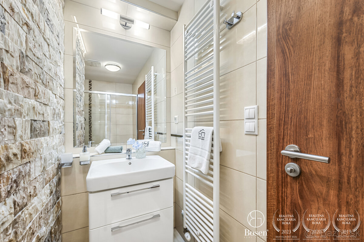 BOSEN | NA PREDAJ kompletne zariadený 2-izbový apartmán s lo - 13