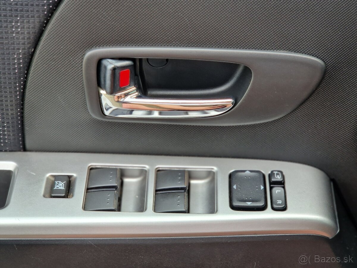 Mazda 5 2.0 MZR-CD TE 7 miest - 13