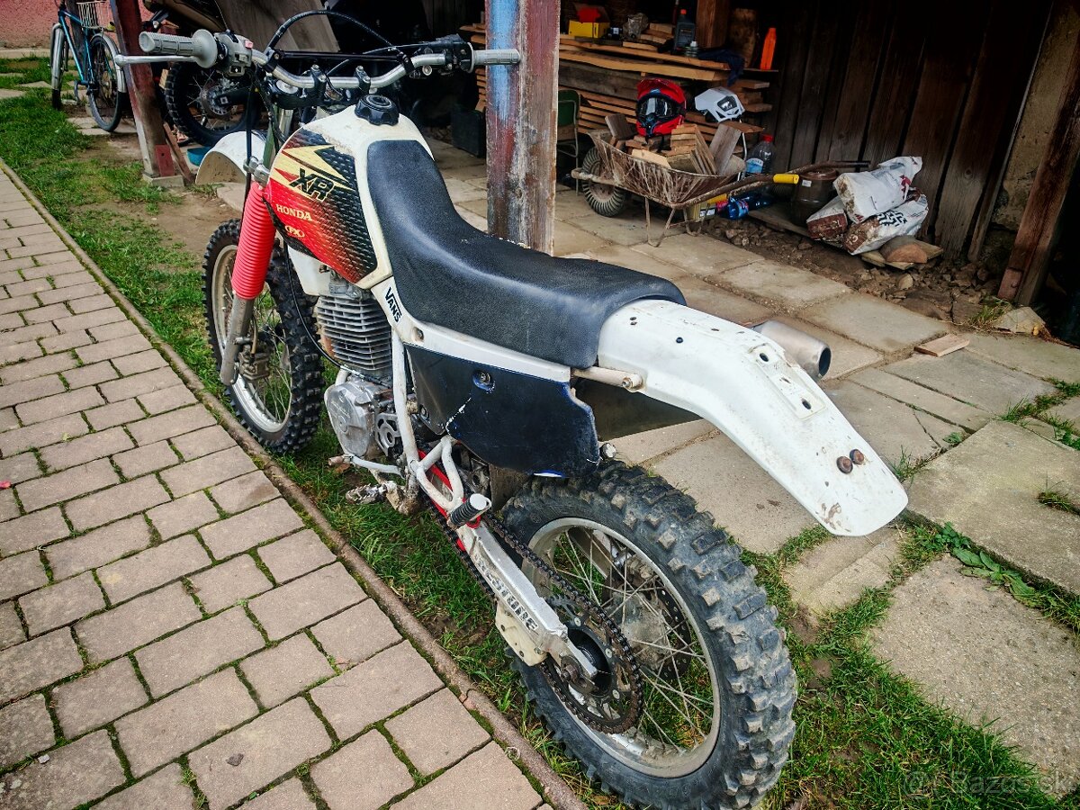 Honda XR 600 - 13