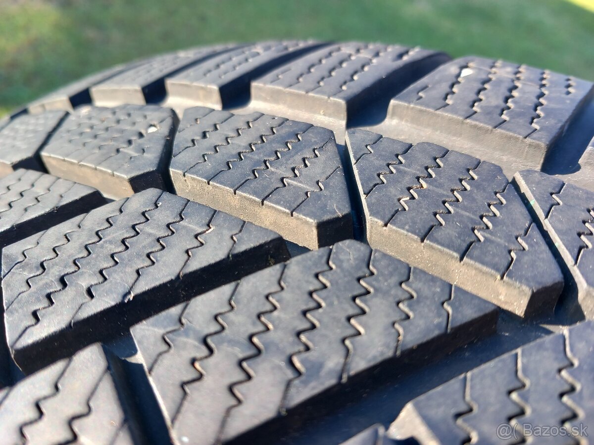 235/50 r19 zimné pneumatiky - 13