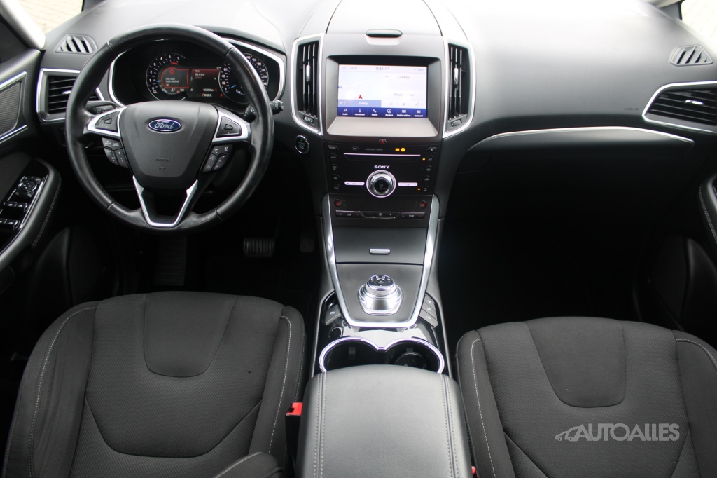 Ford S-MAX 2,0 TDCI 140 kW ECOBLUE AUTOMAT - 13