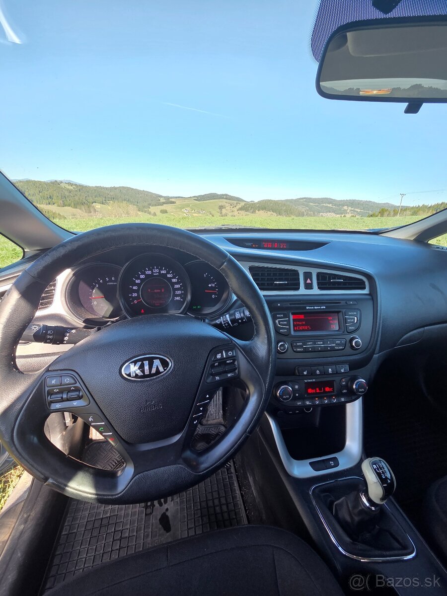 Kia Ceed 2013, Diesel, 66kw - 13