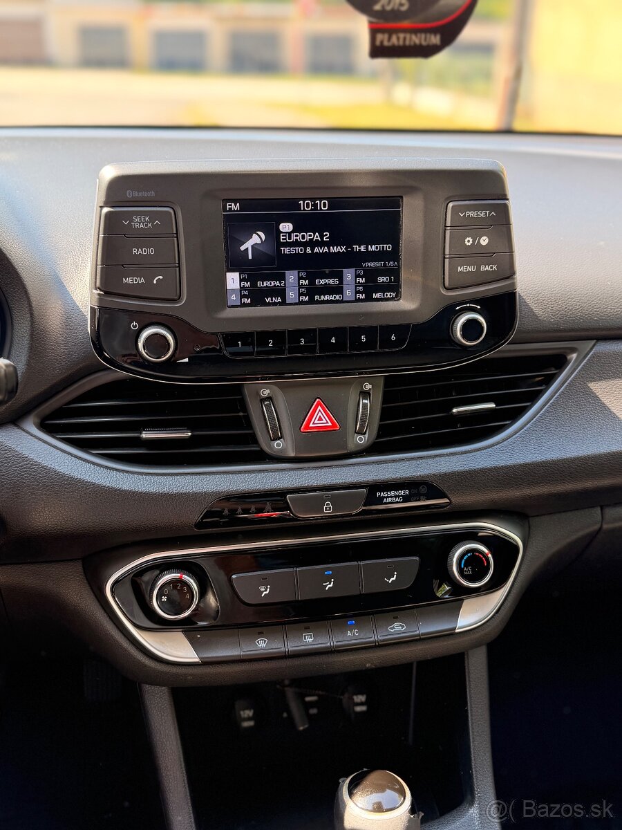 Hyundai i30 1.6 Crdi automat - 13