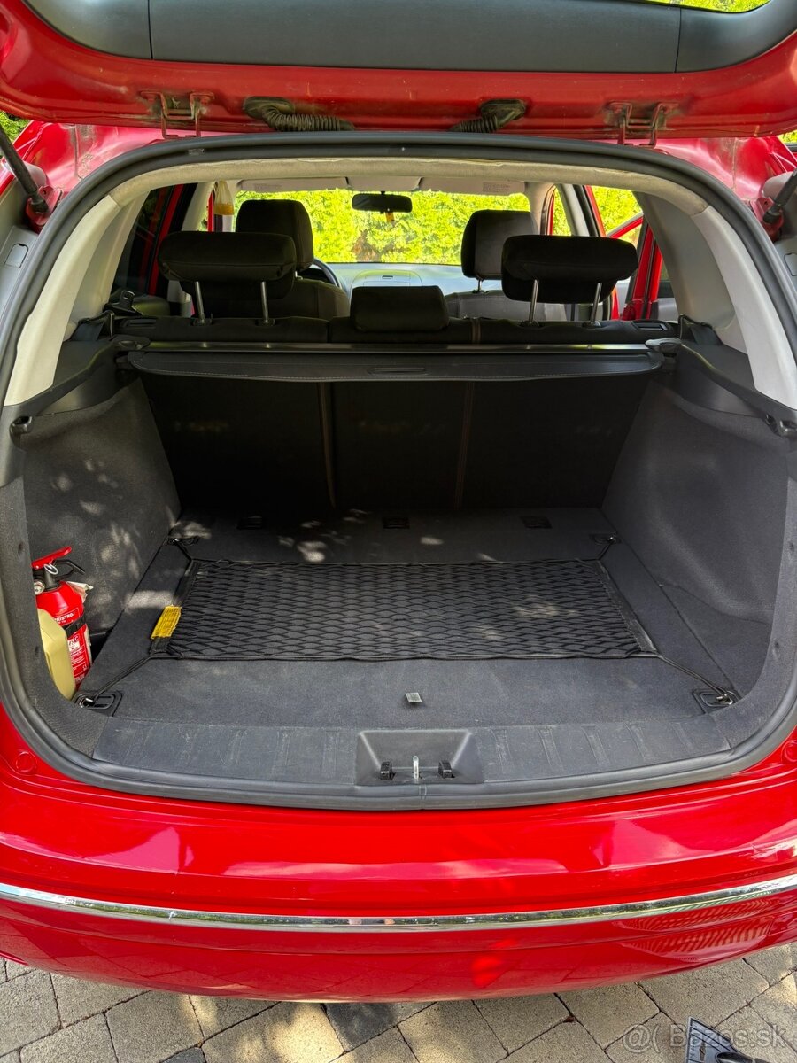 Predám Hyundai i30CW - 13