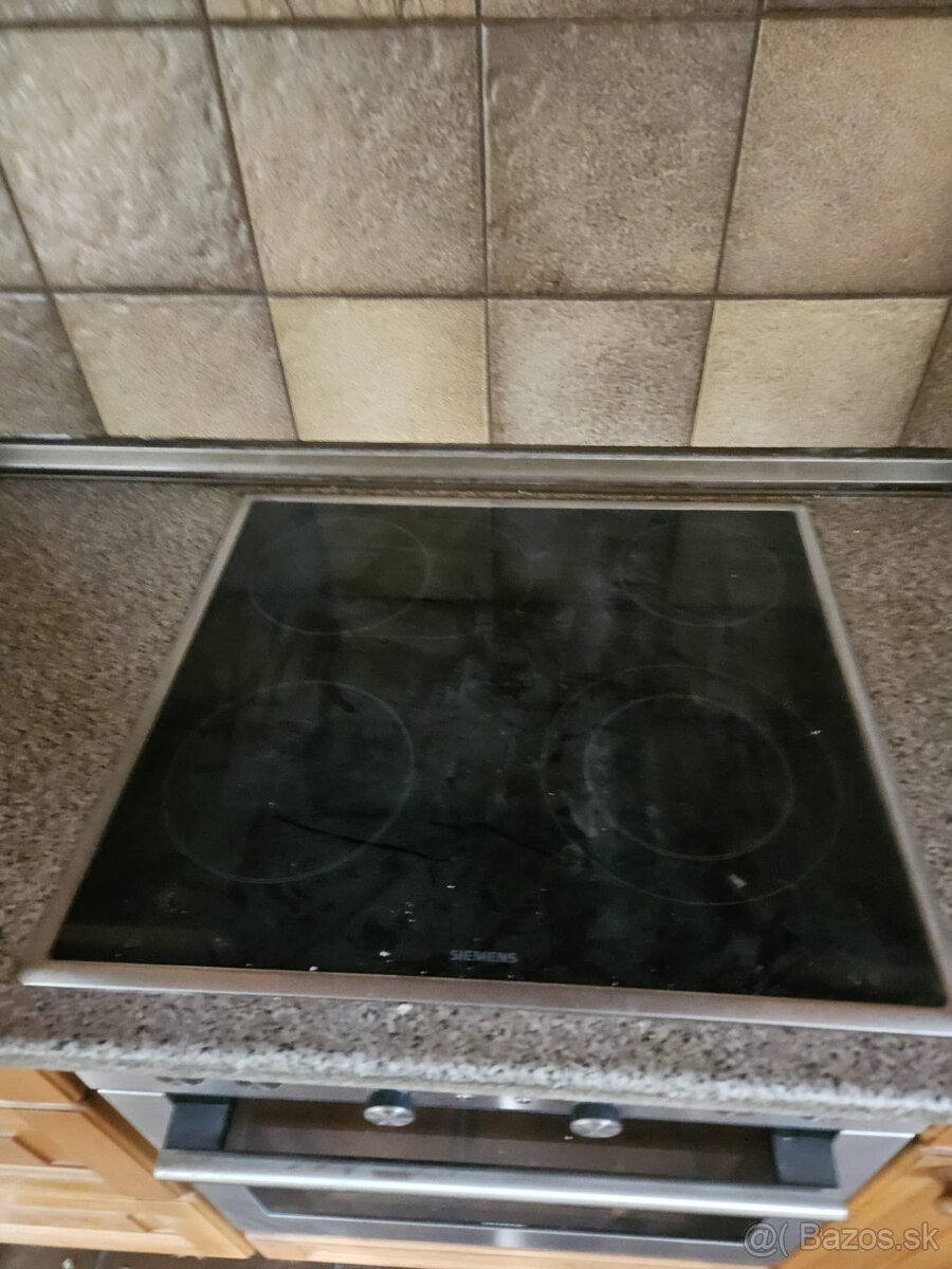 Masívna kuchynská linka z Nemecka so spotrebičmi - 13