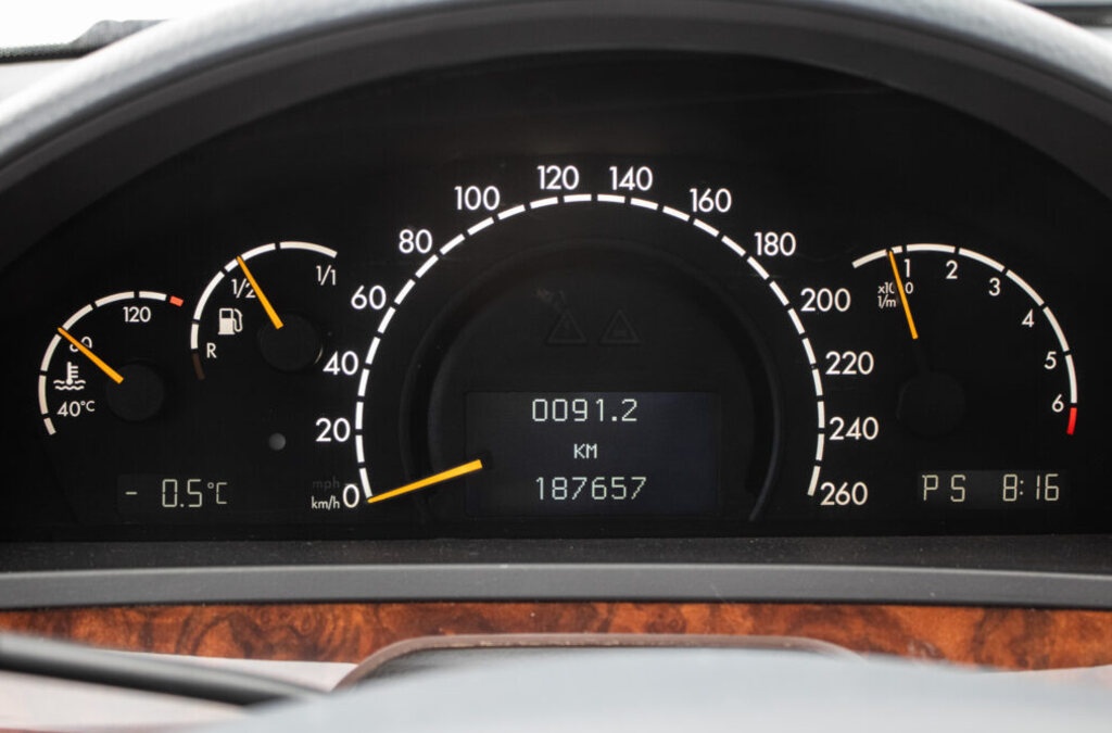 Mercedes-Benz S-triedy 500 (2000) - 13