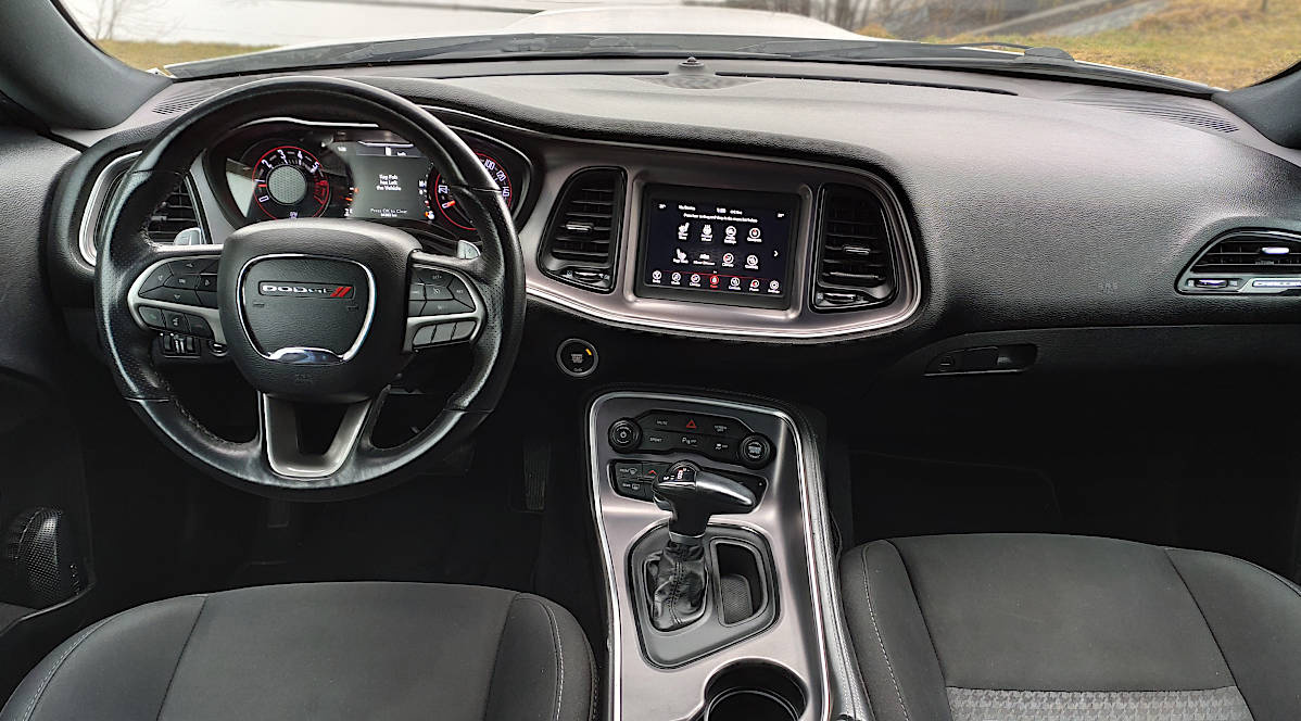 Dodge Challenger R/T 5.7 HEMI - 13