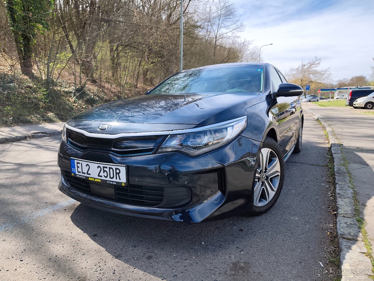 Kia Optima Hybrid - 13