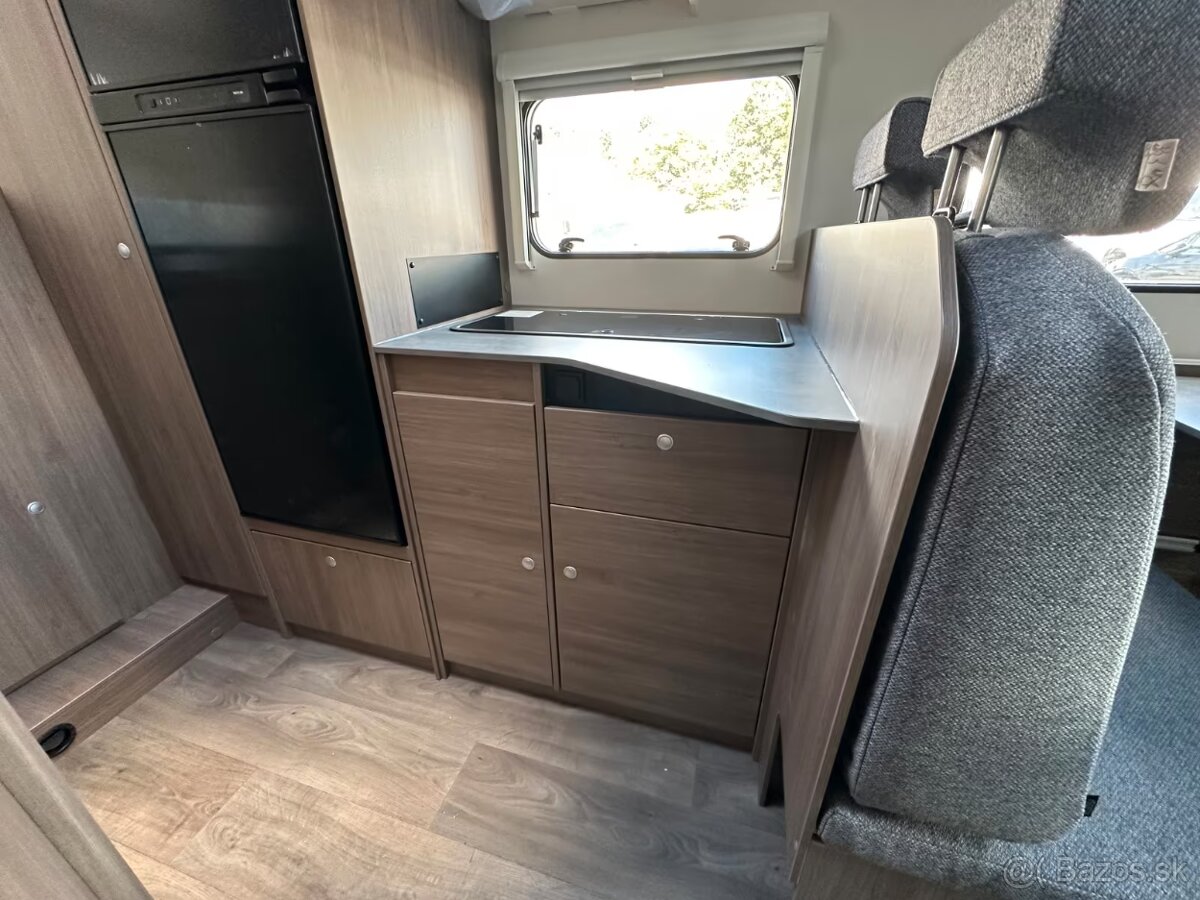 Predám autokaravan CARADO T334 - 13