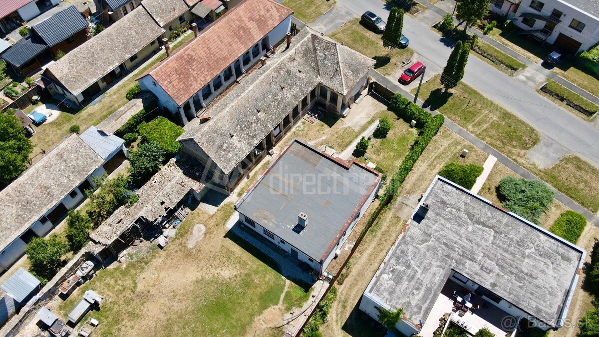 Znížená cena Dva domy s nadrozemerným pozemkom, vhodné na t - 13