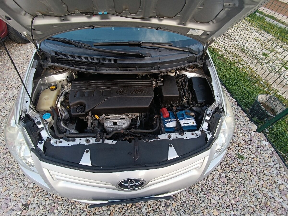 Toyota Auris 1,33 Benzín-67500 km - 13