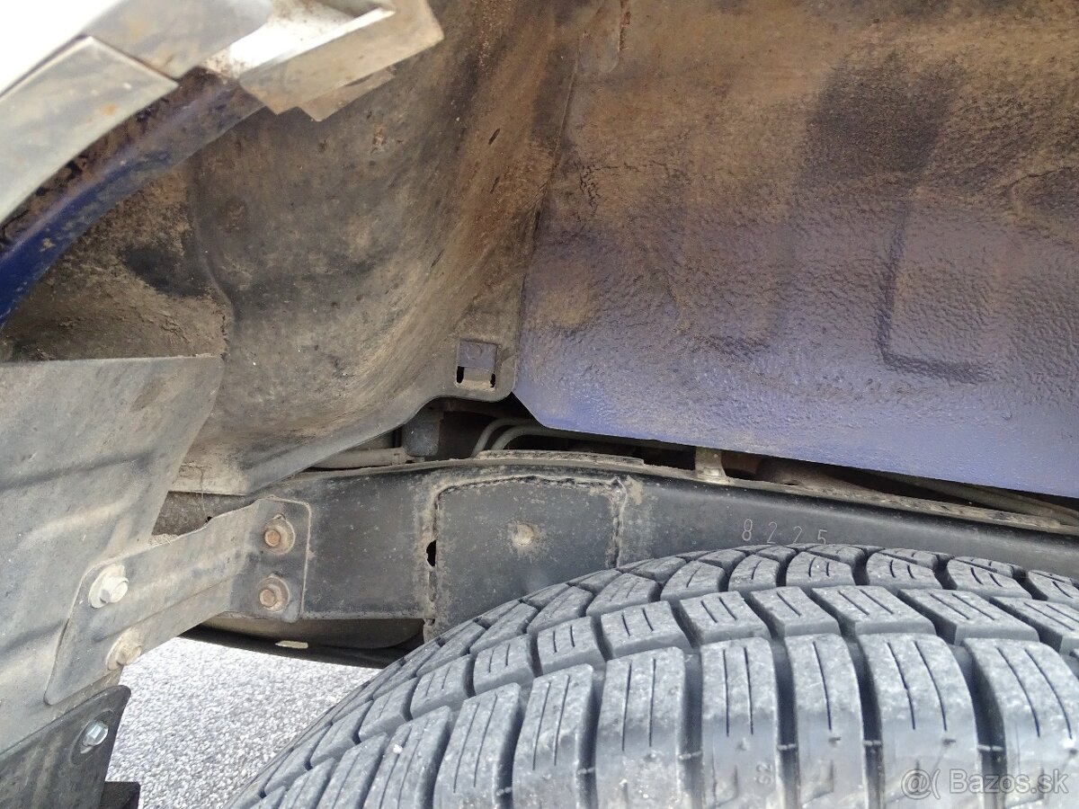 Nissan Terráno 2.7 tdi.7 miest - 13