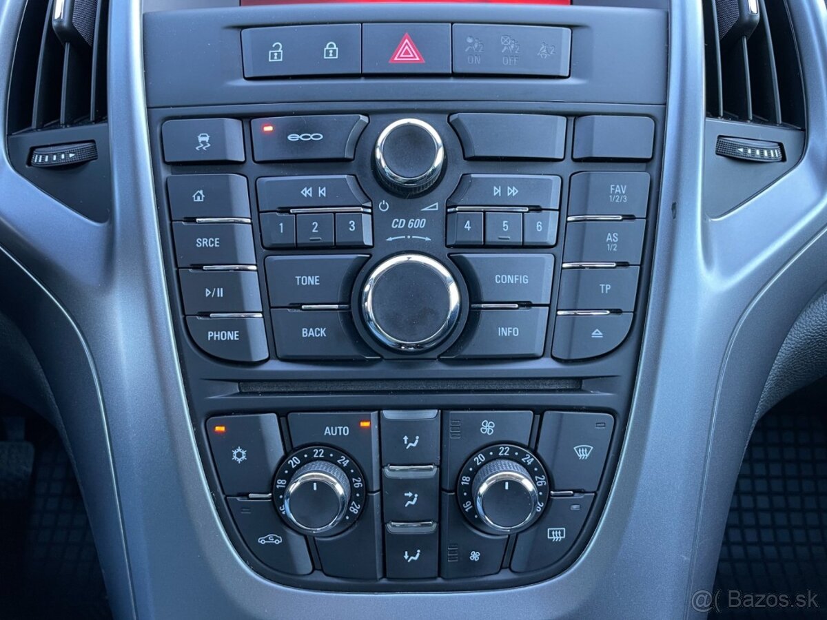 Opel Astra J Com. 1.6CDTI 81kW Tažné - 13