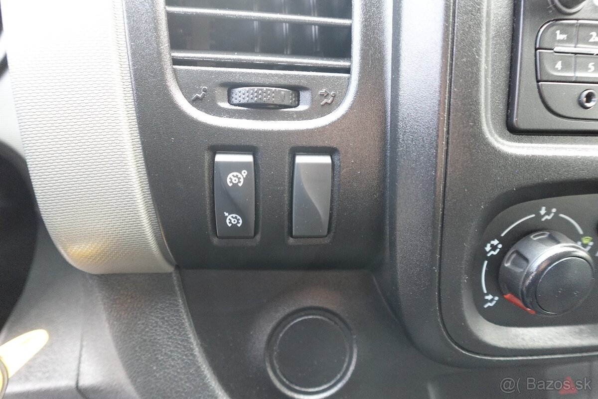 RENAULT TRAFIC L1H1 1.6DCI KLIMA SERVISKA - 13