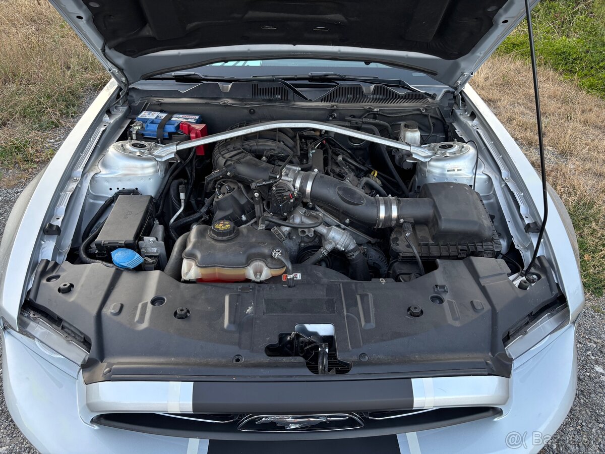 Ford Mustang 3.7 V6 Convertible - 13