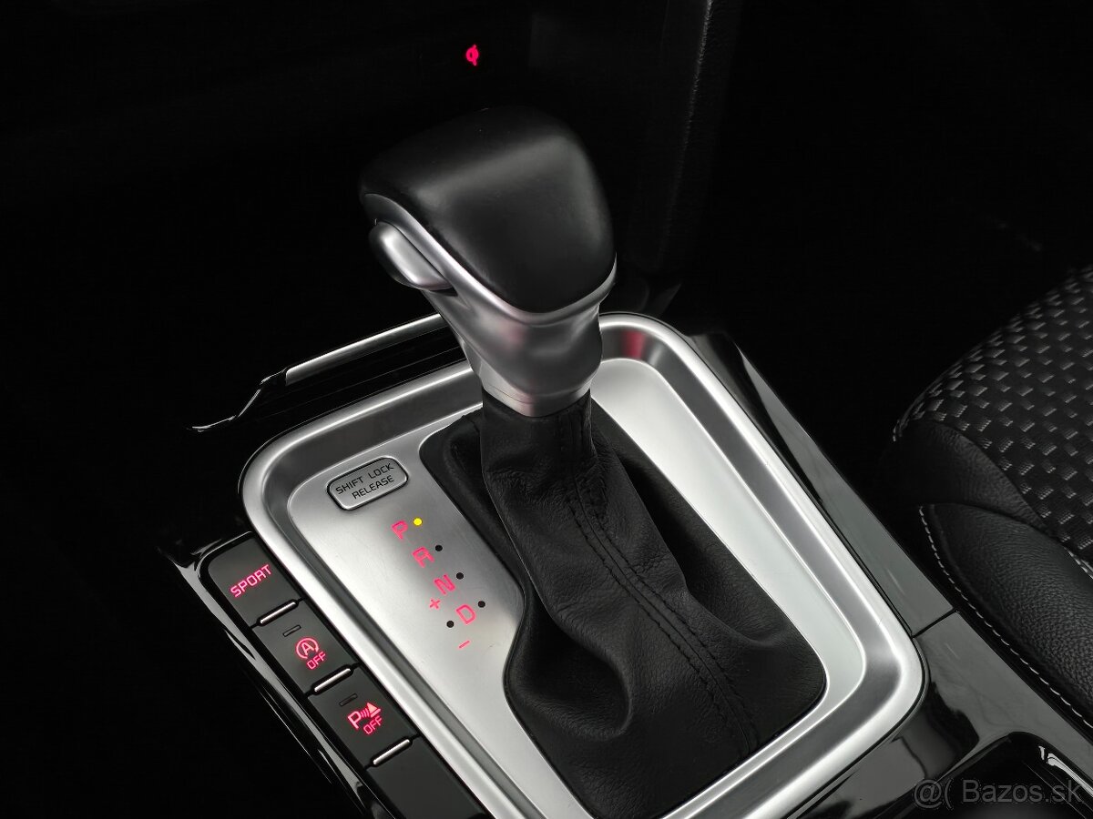 Kia XCeed 1.4 T-GDi Platinum A/T - 13