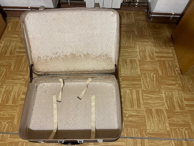 predám staré kufre - 13