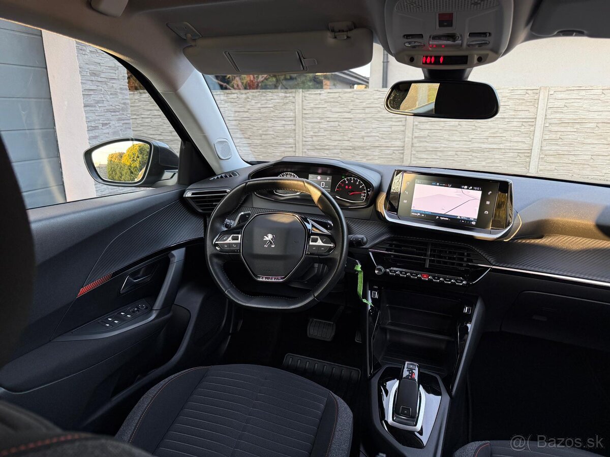 Peugeot 2008 1.2 PureTech - 13