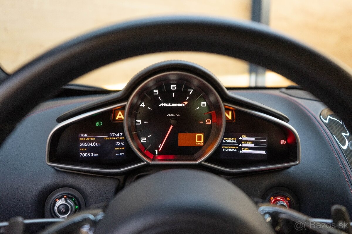 McLaren MP4-12C - 13