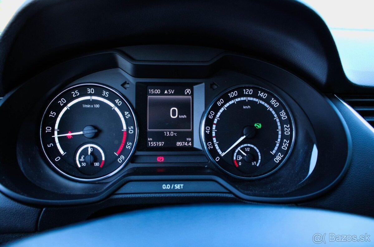 Škoda Octavia Combi 2.0 TDI RS DSG - 13