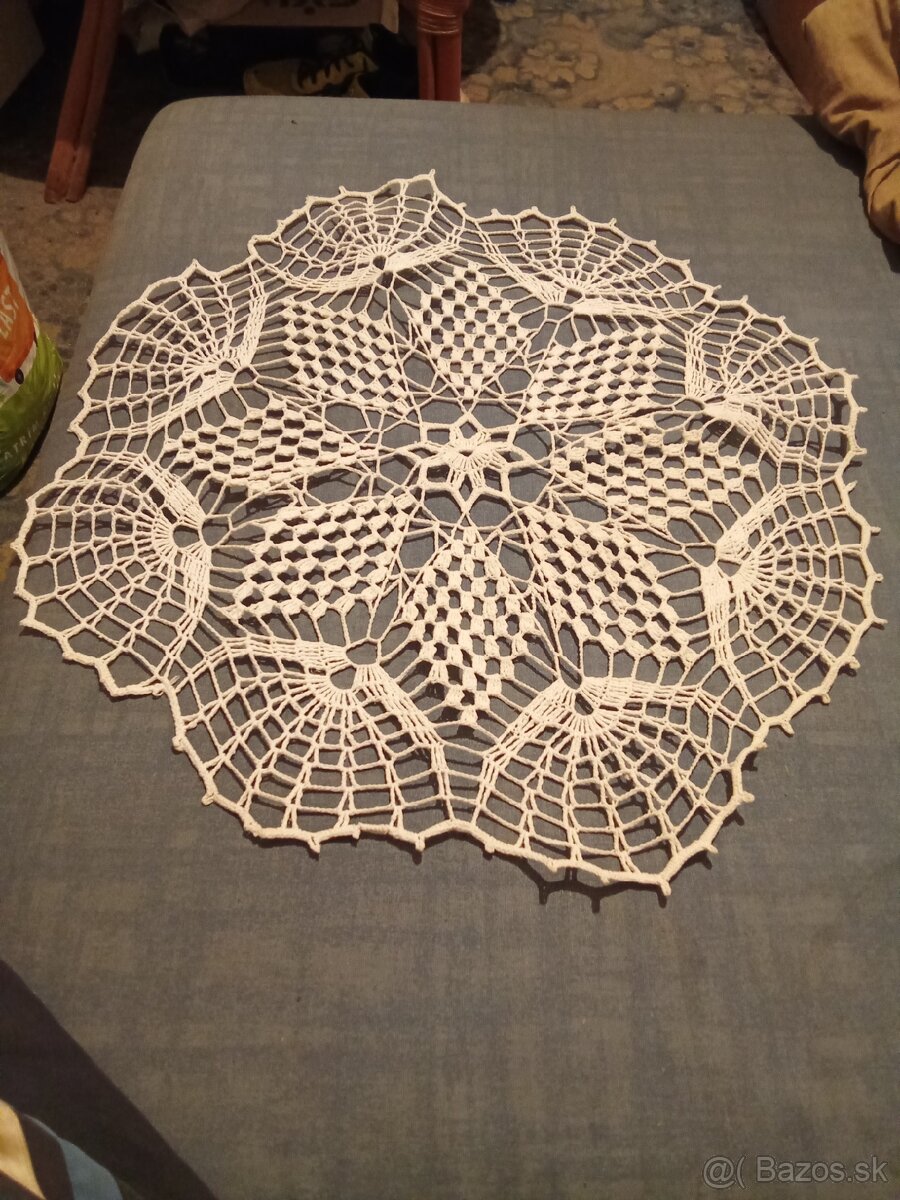 Predám rôzne hackovane doplnky a obrusy - 13